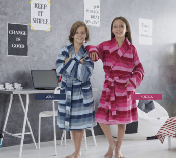 Bata Juvenil de coral fleece Talle M 12 a 18 años